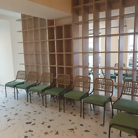 Mazoren Art Hotel-3